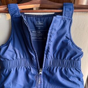L.L. Bean Toddlers’ Cold Buster Snow Bibs - Deepest Blue size 4T